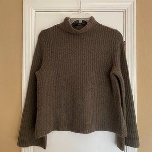 NEW 360 cashmere turtleneck sweater